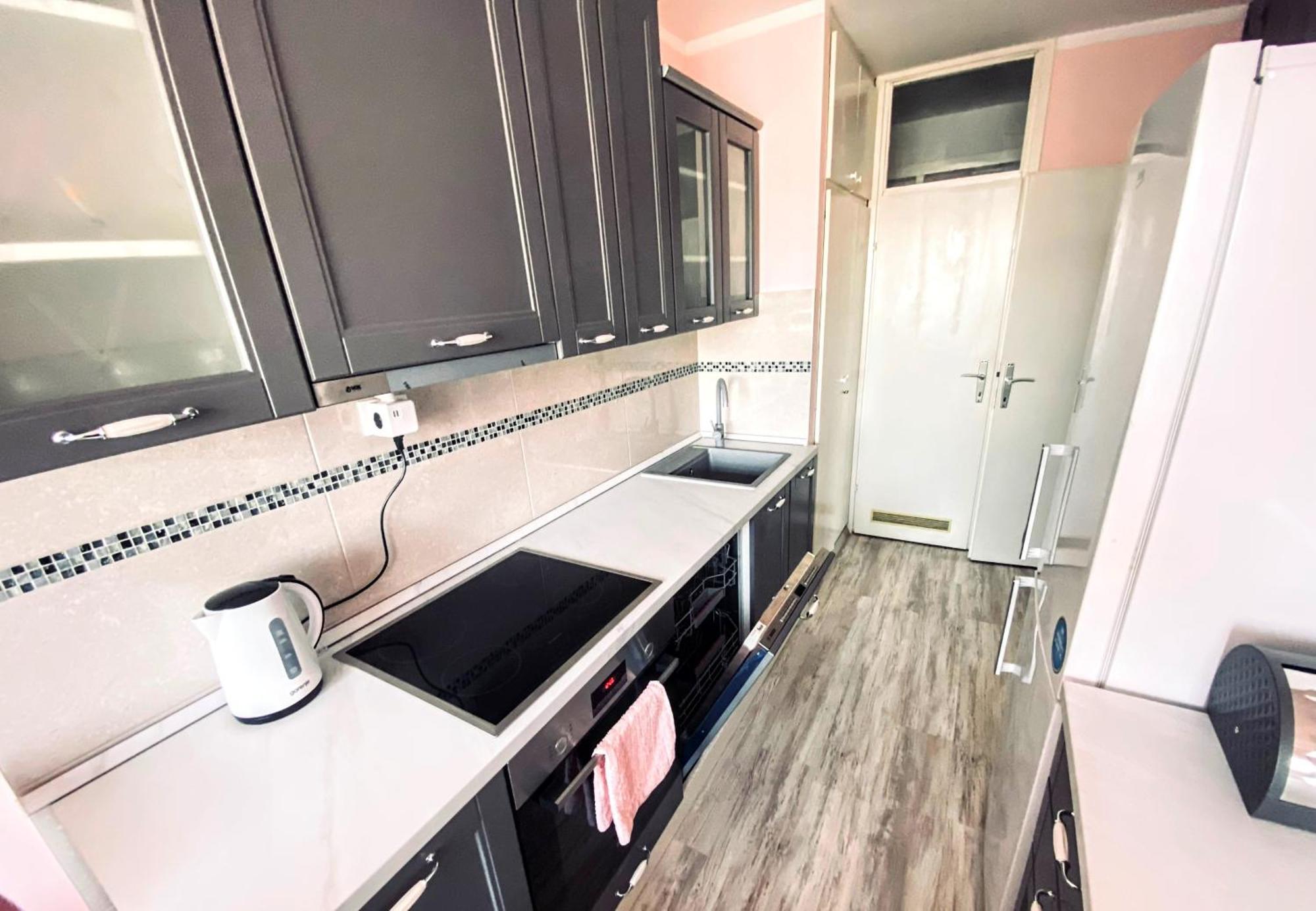 Apartamento Peti Belgrado Exterior foto